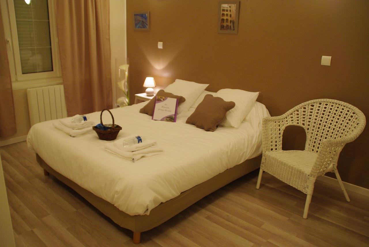 Chambres Dhotes Le Relais De Grange Blanche Lyon Ngoại thất bức ảnh